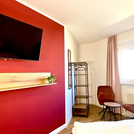 Gaestehaus Homestay *
