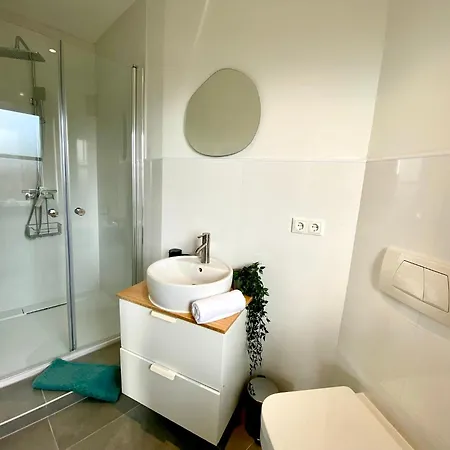 Gaestehaus Privatunterkunft